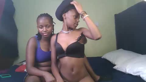 carlex_ online show from November 6, 2025, 9:26 pm