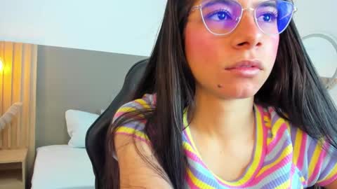 C A R L I N A online show from November 1, 2025, 12:18 pm