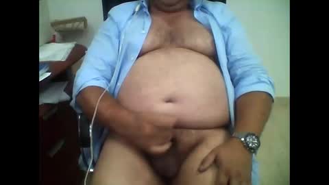 carlos8711 online show from October 20, 2025, 3:56 pm