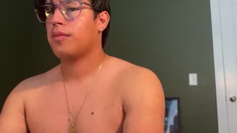 carlosjosecb2 online show from November 11, 2025, 5:13 pm