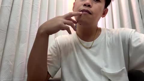 Snapshot of carlosmiguelxl chatting on February 15, 2025, 10:55 am CarloMalubagoXL online show from February 15, 2025, 10:55 am