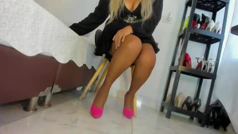 carlota_flow online show from May 29, 2026, 9:46 pm