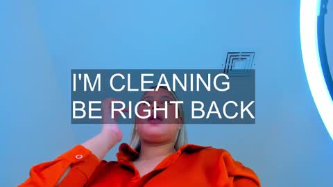 Snapshot of carlota_peach chatting on February 7, 2025, 6:03 am Andrea online show from February 7, 2025, 6:03 am