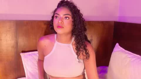 Carly Monroe  online show from October 27, 2025, 10:14 pm