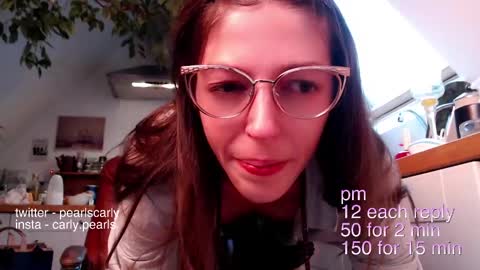 Snapshot of carlypearls chatting on January 5, 2025, 2:52 pm Carly Pearls online show from January 5, 2025, 2:52 pm
