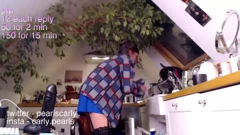 Snapshot of carlypearls chatting on January 20, 2025, 6:31 am Carly Pearls online show from January 20, 2025, 6:31 am