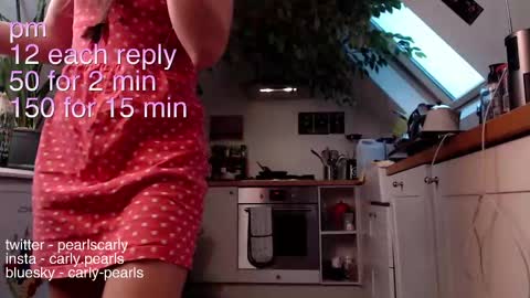 Snapshot of carlypearls chatting on February 9, 2025, 7:49 am Carly Pearls online show from February 9, 2025, 7:49 am