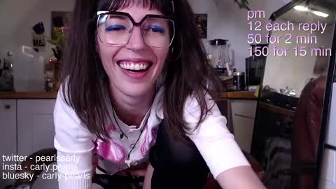 Snapshot of carlypearls chatting on February 25, 2025, 6:09 pm Carly Pearls online show from February 25, 2025, 6:09 pm