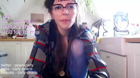 Snapshot of carlypearls chatting on February 27, 2025, 12:34 pm Carly Pearls online show from February 27, 2025, 12:34 pm