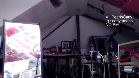Snapshot of carlypearls chatting on December 21, 2025, 4:03 pm Carly Pearls online show from December 21, 2025, 4:03 pm