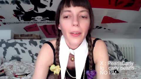 Snapshot of carlypearls chatting on March 25, 2026, 5:35 am Carly Pearls online show from March 25, 2026, 5:35 am