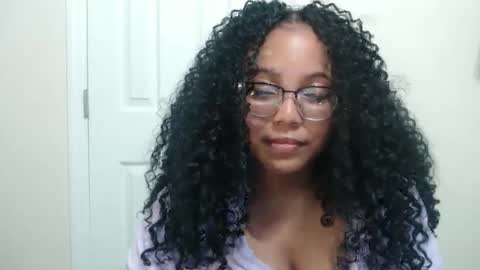 CARAMEL xoxo online show from September 8, 2025, 11:48 pm