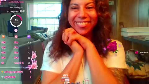 Snapshot of carmen_fett chatting on December 18, 2025, 5:41 pm Carmen online show from December 18, 2025, 5:41 pm