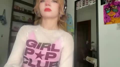 Elina online show from May 23, 2026, 10:47 pm