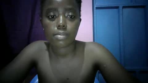 Snapshot of carmennalgona chatting on October 19, 2025, 8:20 pm carmennalgona online show from October 19, 2025, 8:20 pm