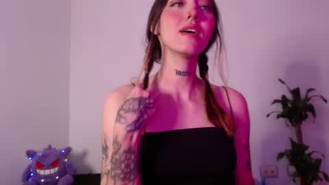 Snapshot of carmennrusso chatting on November 16, 2025, 6:57 pm carmennrusso online show from November 16, 2025, 6:57 pm