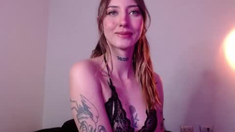 Snapshot of carmennrusso chatting on February 19, 2026, 8:38 pm carmennrusso online show from February 19, 2026, 8:38 pm