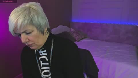 Carmen online show from October 20, 2025, 9:48 pm