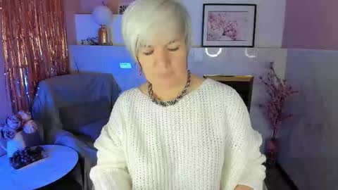 Snapshot of carmensoft chatting on January 10, 2026, 8:54 pm Carmen online show from January 10, 2026, 8:54 pm