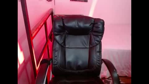 CARMILLA ROSS online show from January 3, 2025, 11:35 am