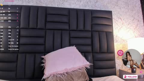 Snapshot of caro_martinezz chatting on January 25, 2025, 8:00 am online show from January 25, 2025, 8:00 am