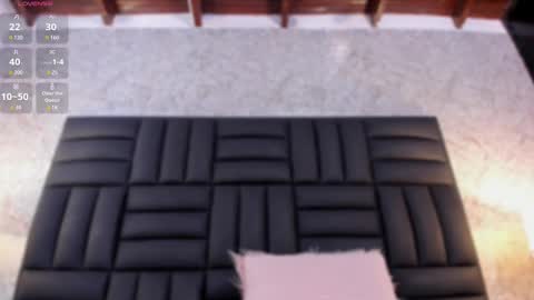 Snapshot of caro_martinezz chatting on February 20, 2025, 7:23 am online show from February 20, 2025, 7:23 am