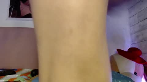 Snapshot of caro_milf_ chatting on February 7, 2025, 1:36 am Caro milf  online show from February 7, 2025, 1:36 am