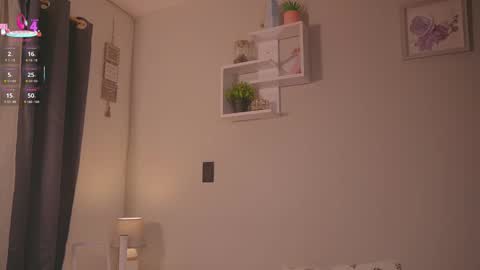 caro_sanchezz online show from March 16, 2026, 12:20 pm