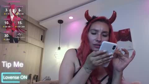 Snapshot of carol_love11 chatting on March 16, 2026, 2:39 am Carol love11 online show from March 16, 2026, 2:39 am