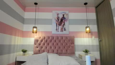 Snapshot of carol_pinter chatting on February 28, 2025, 1:05 am Carol online show from February 28, 2025, 1:05 am