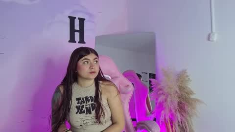 carolay759687 online show from September 18, 2025, 3:08 am