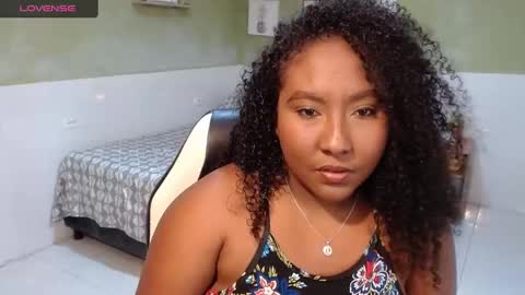 Snapshot of caroldelatorre chatting on March 4, 2025, 9:54 pm Carol de la torre online show from March 4, 2025, 9:54 pm