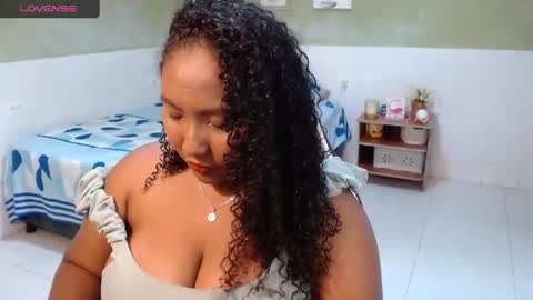 Snapshot of caroldelatorre chatting on March 10, 2025, 8:56 pm Carol de la torre online show from March 10, 2025, 8:56 pm