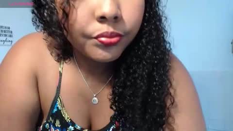 Snapshot of caroldelatorre chatting on October 27, 2025, 2:54 pm Carol de la torre online show from October 27, 2025, 2:54 pm