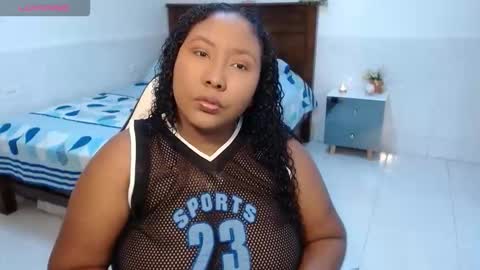 Snapshot of caroldelatorre chatting on October 31, 2025, 8:21 pm Carol de la torre online show from October 31, 2025, 8:21 pm