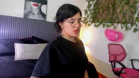 Snapshot of carole_ks chatting on September 29, 2025, 3:22 am Carole ks online show from September 29, 2025, 3:22 am