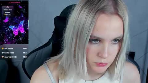 Carol online show from December 3, 2025, 9:46 pm