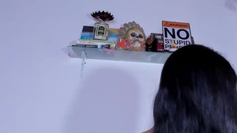 Snapshot of carolina_ml chatting on November 15, 2025, 4:58 pm CarolinaM online show from November 15, 2025, 4:58 pm