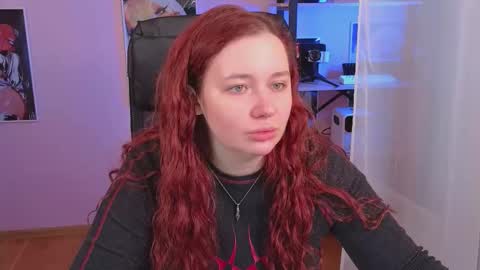 Snapshot of carolina_winter chatting on October 8, 2025, 6:55 am Mira online show from October 8, 2025, 6:55 am