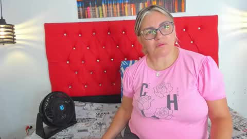 Snapshot of carolinacrus01 chatting on October 2, 2025, 5:09 pm Carolina online show from October 2, 2025, 5:09 pm