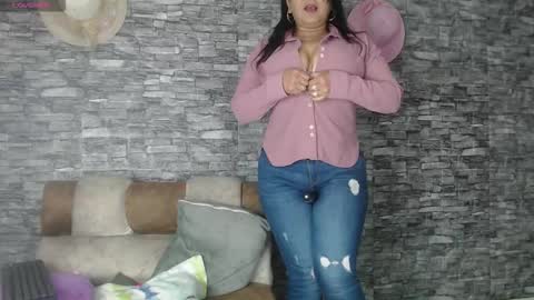 Camelia online show from November 26, 2025, 2:45 am