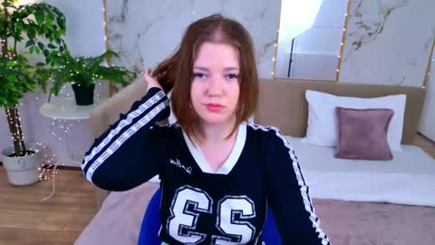 Snapshot of carolinasherry chatting on March 12, 2026, 6:19 am carolinasherry online show from March 12, 2026, 6:19 am