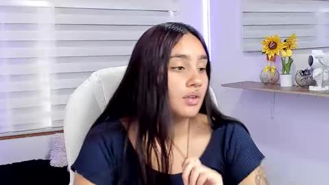 caroline_rodriguez_9 online show from April 2, 2026, 6:49 pm