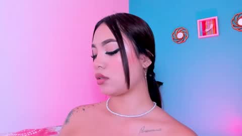 Snapshot of carolineegarcia chatting on February 11, 2025, 2:13 pm CarolineeGarcia online show from February 11, 2025, 2:13 pm