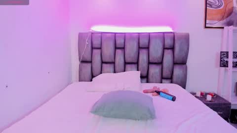 Snapshot of carolinemiller1 chatting on February 2, 2026, 7:23 pm Caro online show from February 2, 2026, 7:23 pm