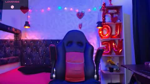 Caroline Scoth online show from March 12, 2025, 6:55 pm