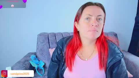 Snapshot of carolinhe_ chatting on October 14, 2025, 8:09 pm Carolinhe online show from October 14, 2025, 8:09 pm
