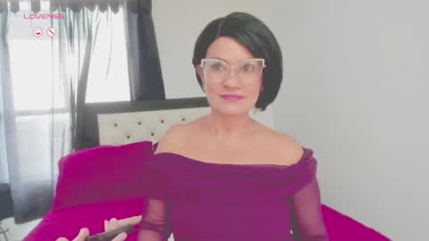 CarolinneFiotti online show from February 21, 2026, 4:30 pm