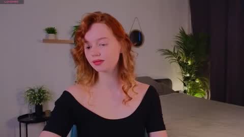 Snapshot of carolinnk chatting on October 10, 2025, 2:49 pm Caro online show from October 10, 2025, 2:49 pm