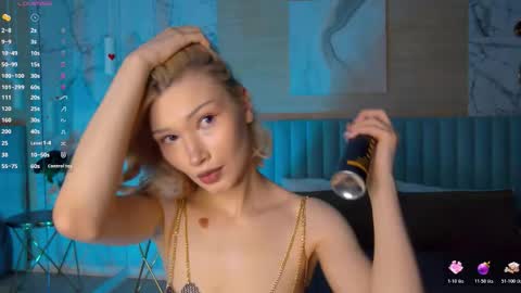 Snapshot of carolreeves chatting on February 26, 2026, 5:01 pm Carol online show from February 26, 2026, 5:01 pm